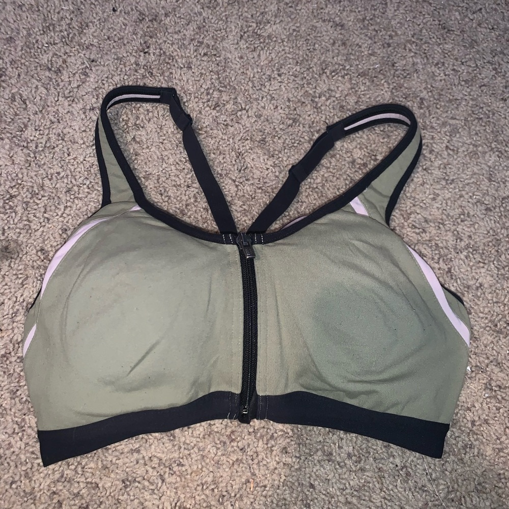 Victoria Secret sports bra